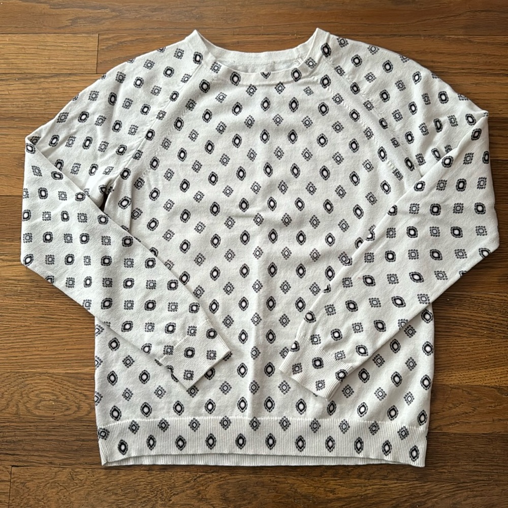 Loft sweater in cream with black diamond print design. Tag gone but fits like XS